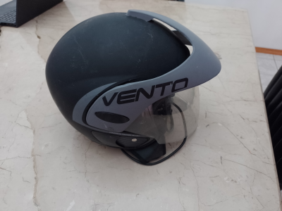 Patineta VENTO con pila recargable. 