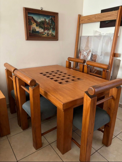 comedor de 5 sillas 