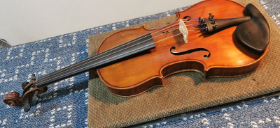 Violín antiguo