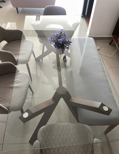 Comedor de cristal y nogal para 8 