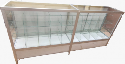 Vitrina de alumunio y vidrio 