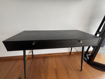 Escritorio de Madera 